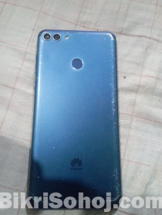 Huawei Y (2018)
